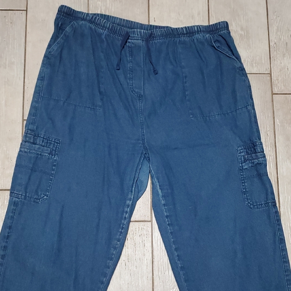 Mountain Lake Jeans - Women's XL, Straight Leg, Medium Blue Wash - Picture 2 of 3